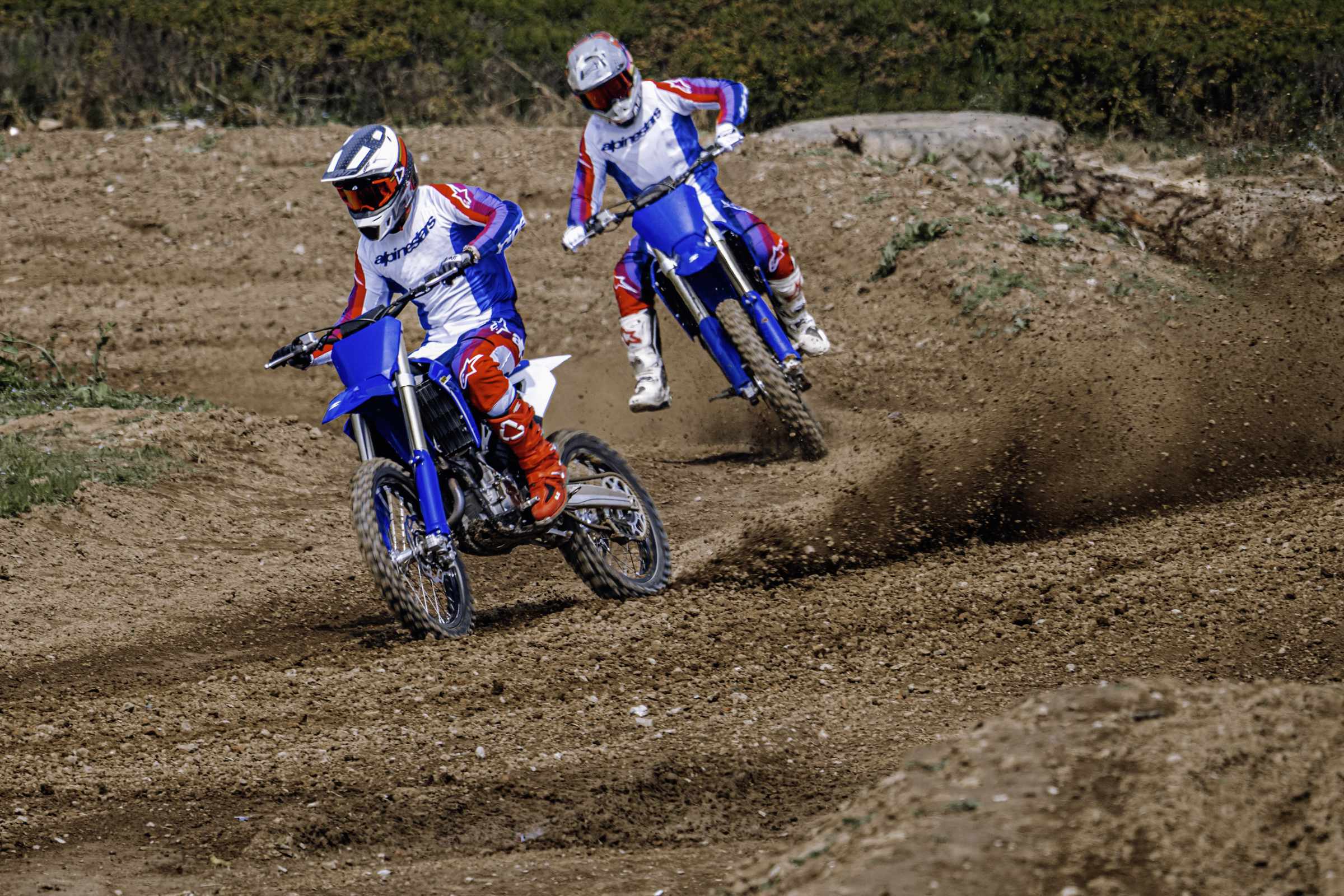 MX250_OUTSIDE_10