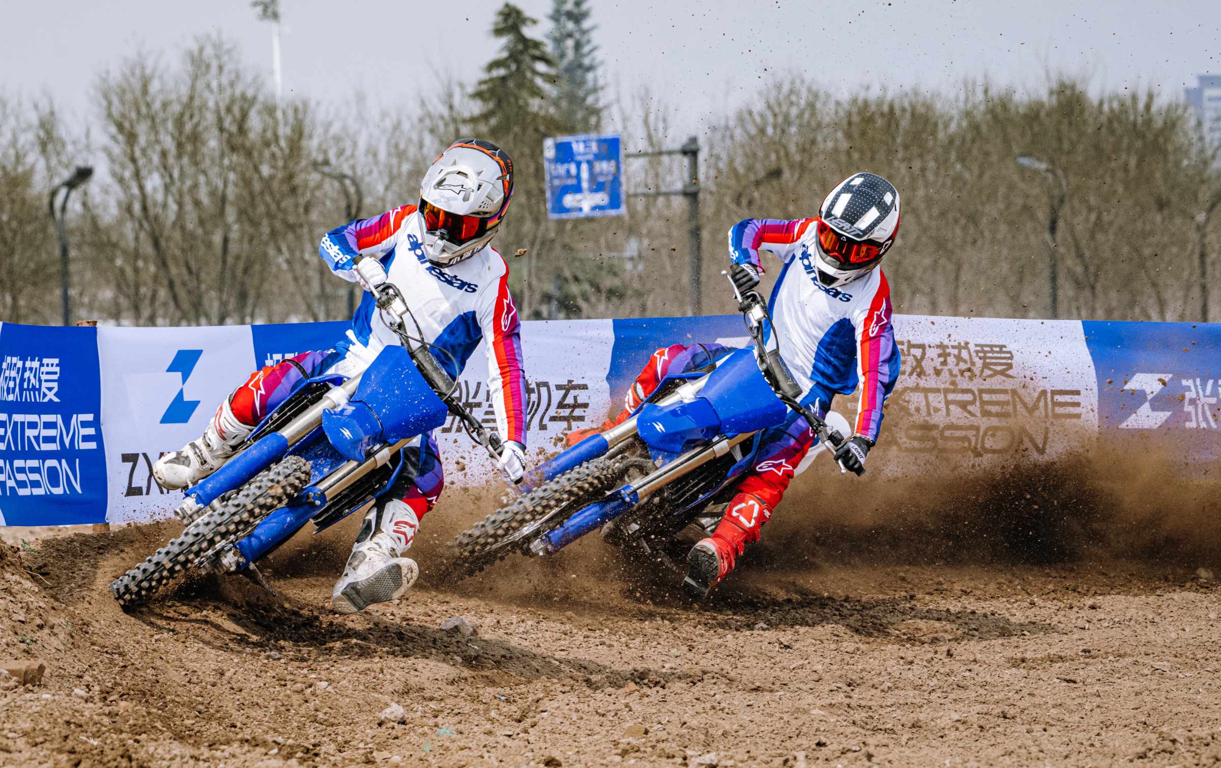 MX250_OUTSIDE_7